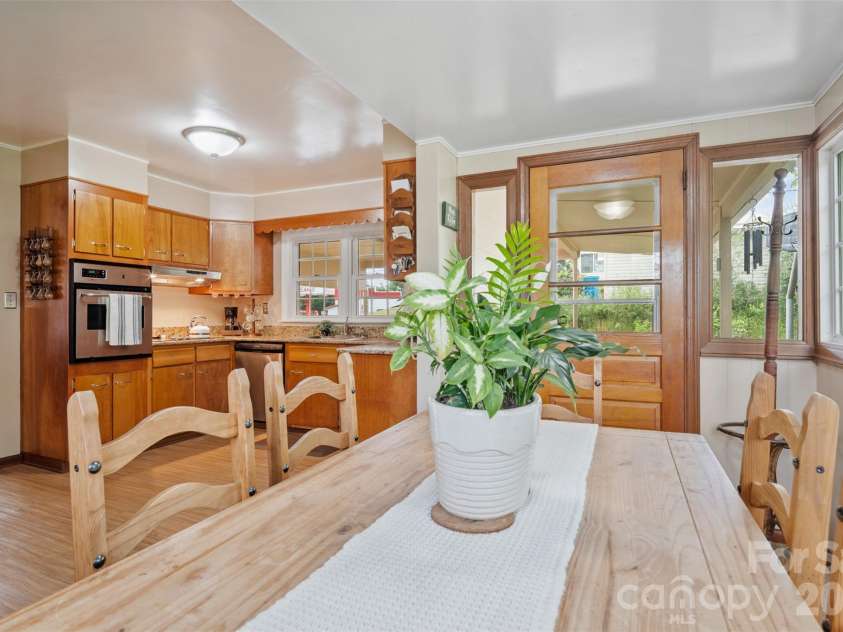 314 Old Leicester Highway, Asheville, NC 28806.  MLS# CAR4388057, YatesRealty ID 28763. 