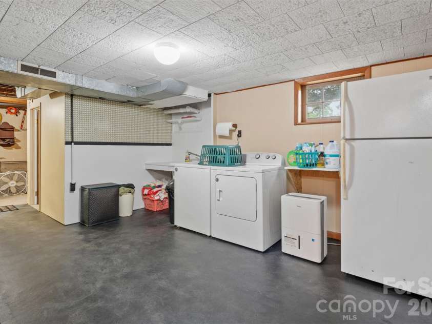 314 Old Leicester Highway, Asheville, NC 28806.  MLS# CAR4388057, YatesRealty ID 28763. 