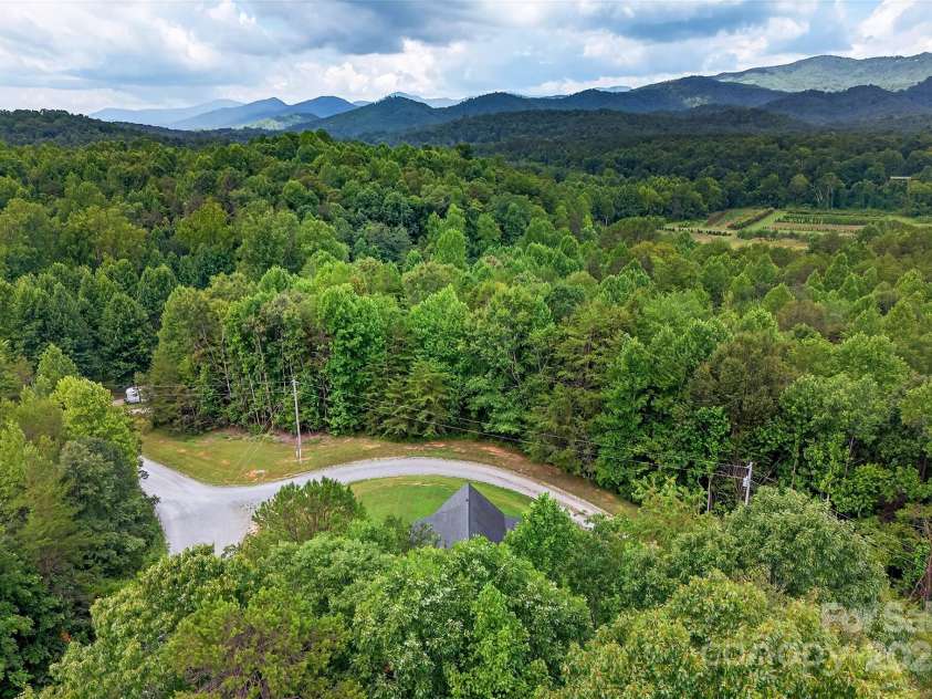 62 Ashe Bridge Road, Marion, NC 28752.  MLS# CAR4280563, YatesRealty ID 28763. 