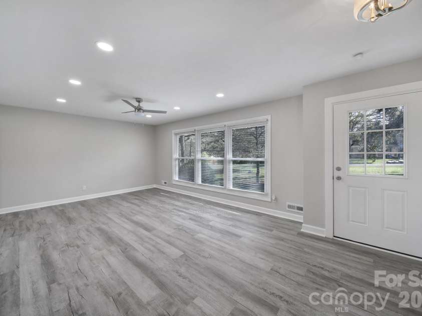 519 Amon Lane, Pineville, NC 28134.  MLS# CAR4362431, YatesRealty ID 28764. 