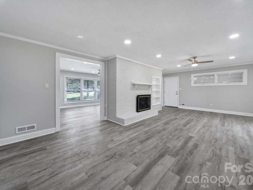519 Amon Lane, Pineville, NC 28134.  MLS# CAR4362431, YatesRealty ID 28764. 