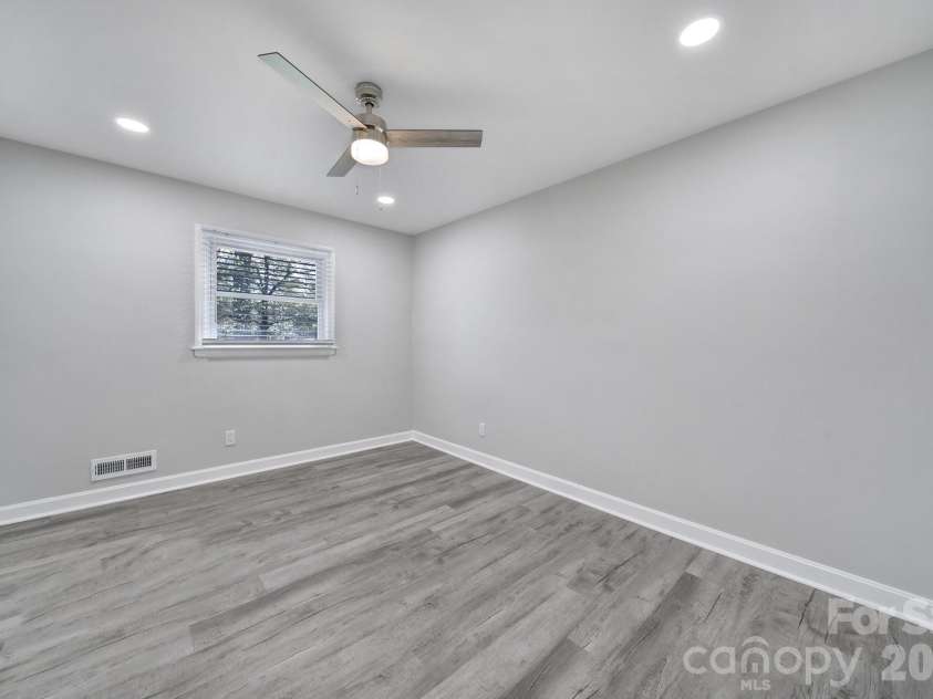 519 Amon Lane, Pineville, NC 28134.  MLS# CAR4362431, YatesRealty ID 28764. 