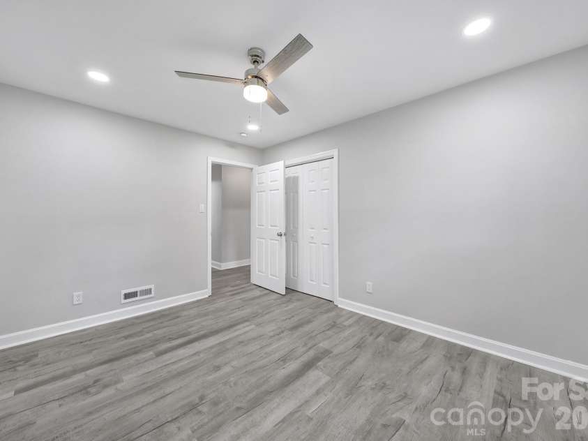519 Amon Lane, Pineville, NC 28134.  MLS# CAR4362431, YatesRealty ID 28764. 