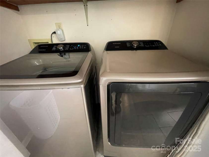 4548 Tree Haven Court, Gastonia, NC 28056.  MLS# CAR4286323, YatesRealty ID 28766. Laundry Closet
