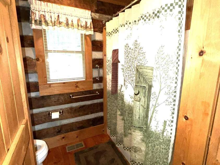 123 Gorge Overlook Road, Todd, NC 28684.  MLS# CAR4388009, YatesRealty ID 28767. 