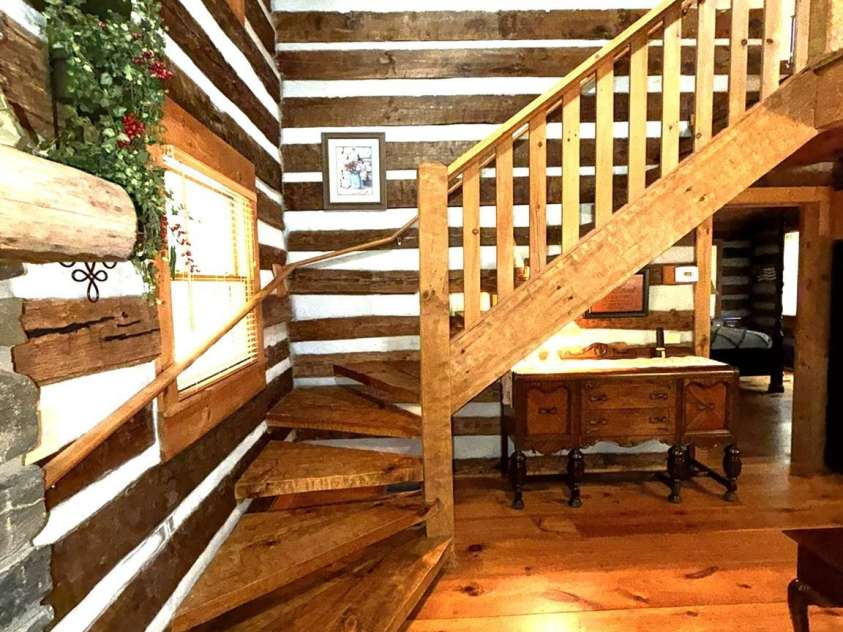 123 Gorge Overlook Road, Todd, NC 28684.  MLS# CAR4388009, YatesRealty ID 28767. 