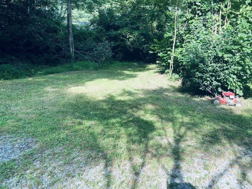 15 Valor Road, Glenville, NC 28736.  MLS# CAR4285294, YatesRealty ID 28767. 