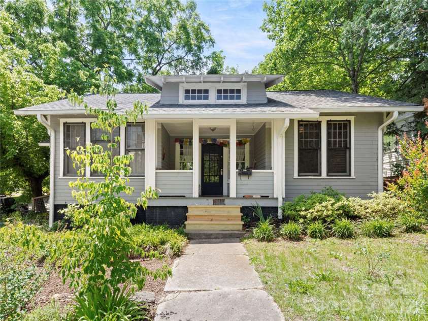 111 Annandale Avenue, Asheville, NC 28801.  MLS# CAR4388225, YatesRealty ID 28768. 