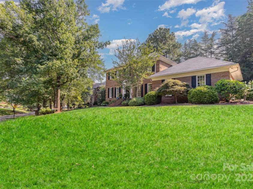 10329 Hollybrook Drive, Charlotte, NC 28277.  MLS# CAR4278572, YatesRealty ID 28770. 