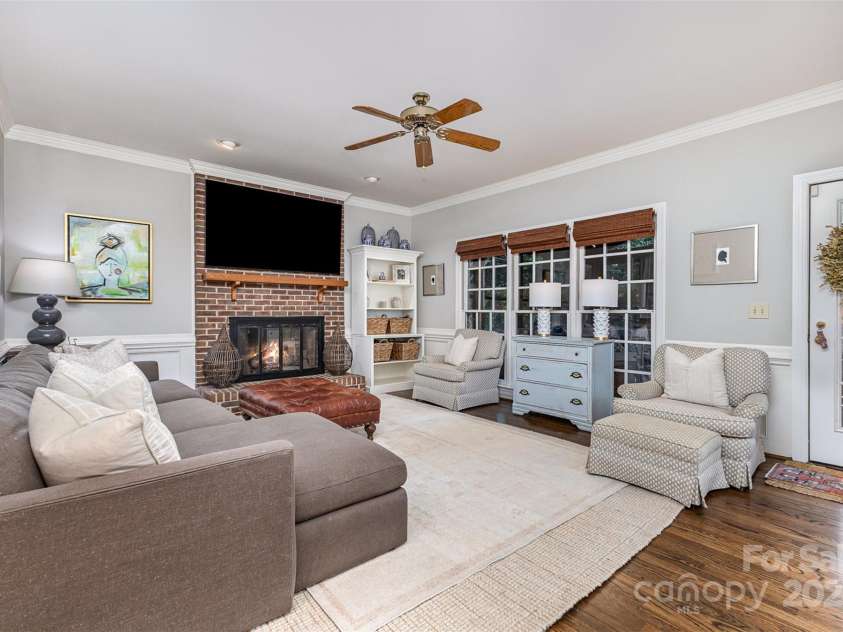 10329 Hollybrook Drive, Charlotte, NC 28277.  MLS# CAR4278572, YatesRealty ID 28770. 