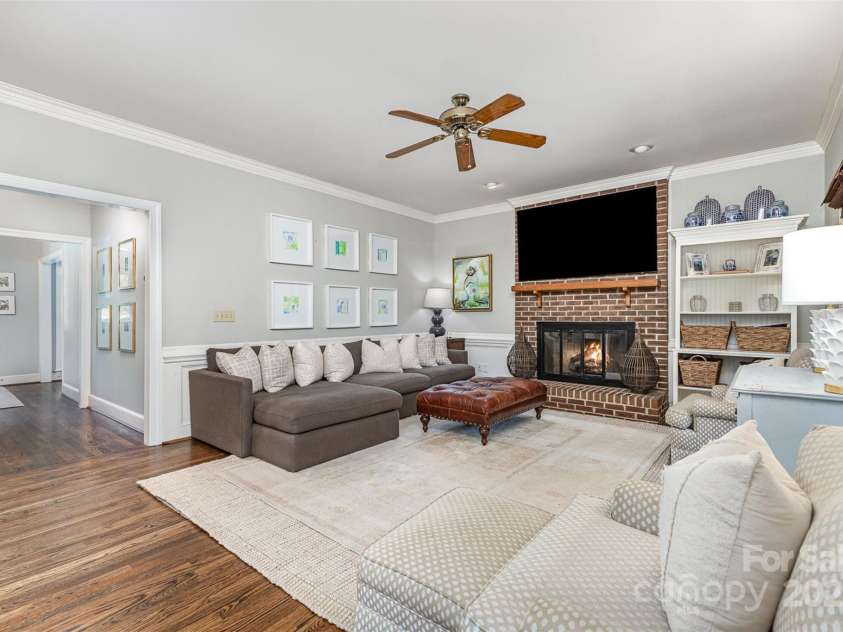 10329 Hollybrook Drive, Charlotte, NC 28277.  MLS# CAR4278572, YatesRealty ID 28770. 