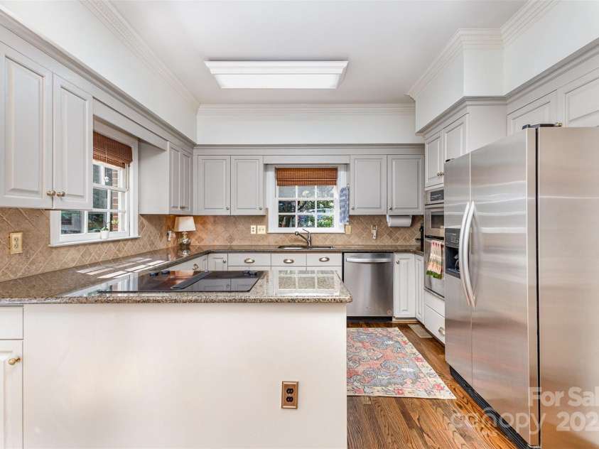10329 Hollybrook Drive, Charlotte, NC 28277.  MLS# CAR4278572, YatesRealty ID 28770. 