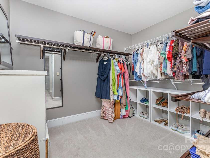 10329 Hollybrook Drive, Charlotte, NC 28277.  MLS# CAR4278572, YatesRealty ID 28770. 