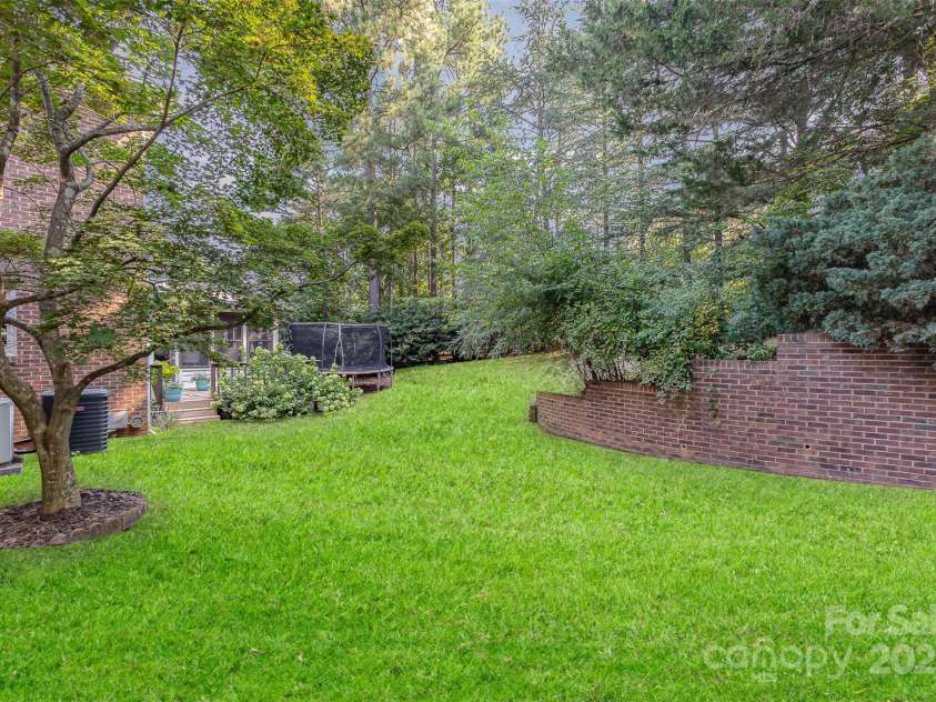 10329 Hollybrook Drive, Charlotte, NC 28277.  MLS# CAR4278572, YatesRealty ID 28770. 