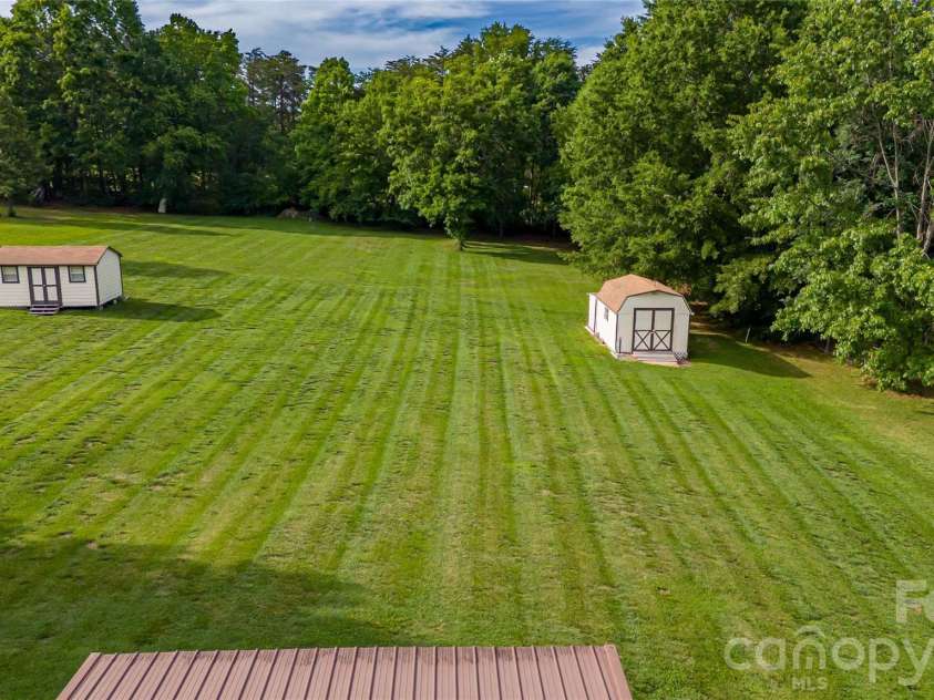3461 Greentree Acres Road, Valdese, NC 28690.  MLS# CAR4383607, YatesRealty ID 28770. 