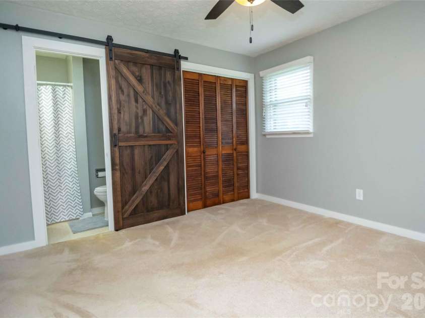 3461 Greentree Acres Road, Valdese, NC 28690.  MLS# CAR4383607, YatesRealty ID 28770. 