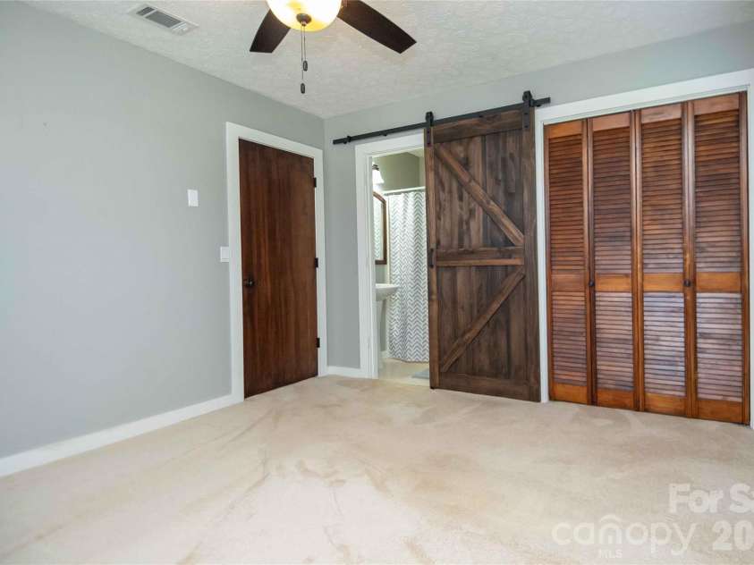 3461 Greentree Acres Road, Valdese, NC 28690.  MLS# CAR4383607, YatesRealty ID 28770. 