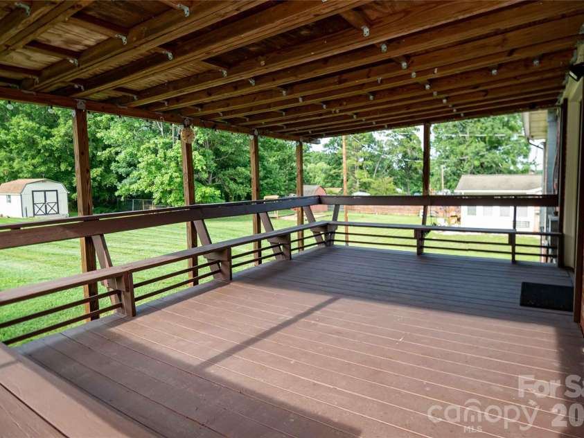 3461 Greentree Acres Road, Valdese, NC 28690.  MLS# CAR4383607, YatesRealty ID 28770. 