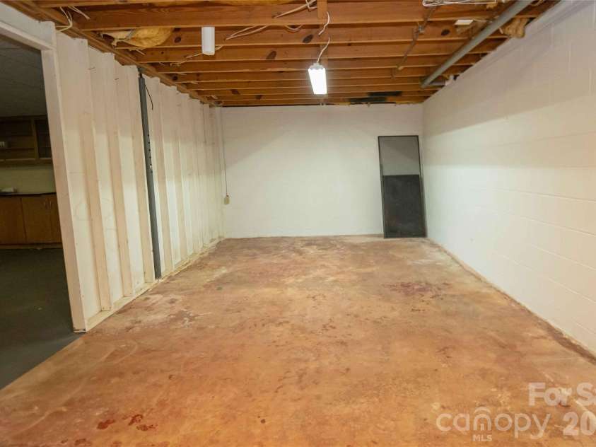 3461 Greentree Acres Road, Valdese, NC 28690.  MLS# CAR4383607, YatesRealty ID 28770. 