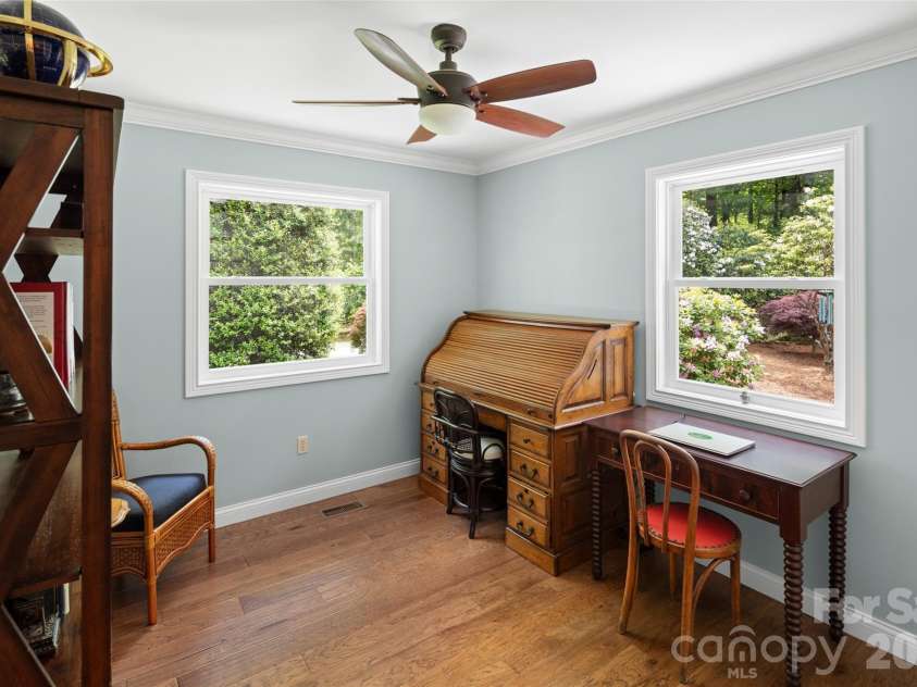 2750 Leucothae Way, Hendersonville, NC 28791.  MLS# CAR4390893, YatesRealty ID 28772. 