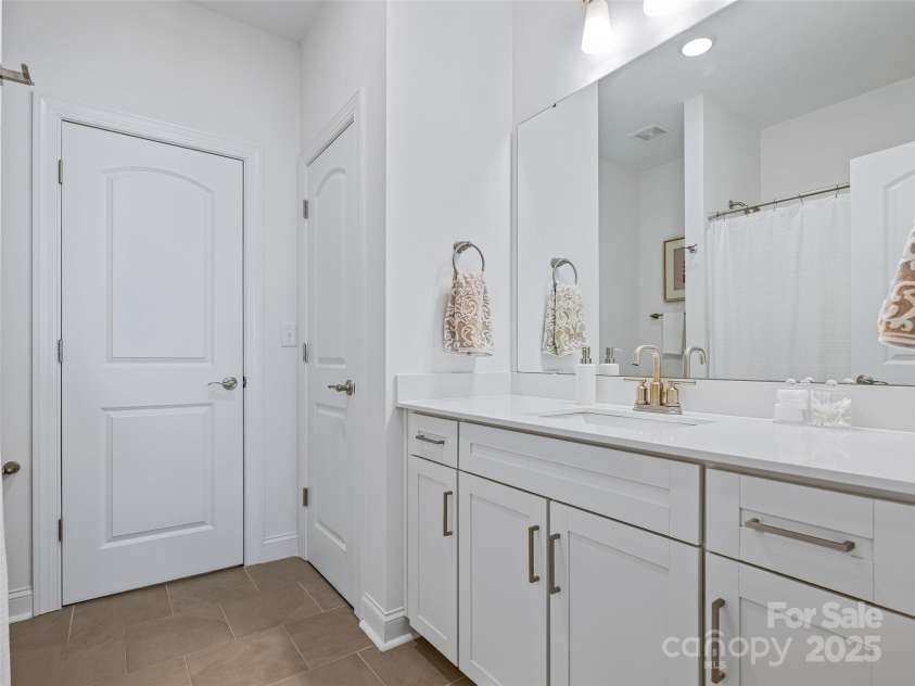 56 Walnut Springs Drive, Asheville, NC 28804.  MLS# CAR4214211, YatesRealty ID 28774. 