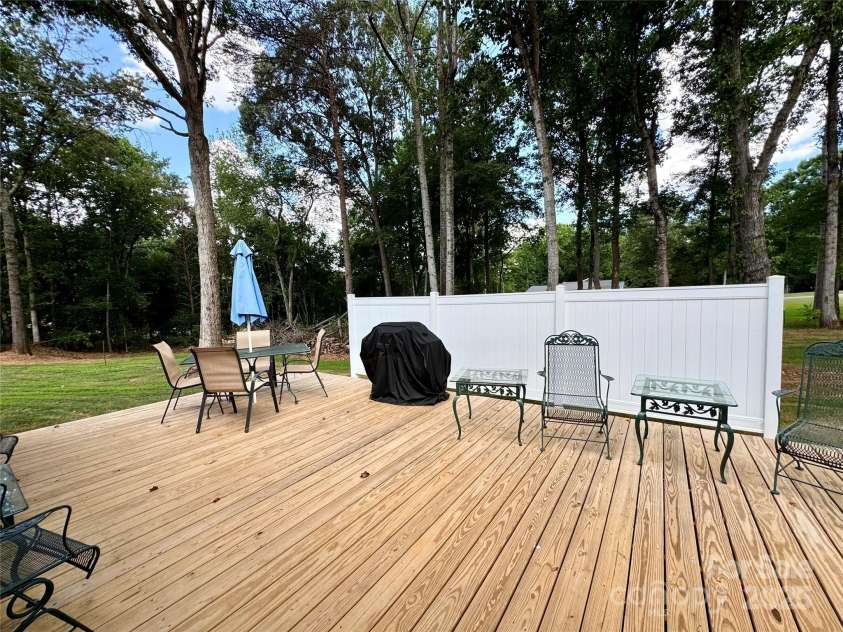 4850 Gideon Drive, Lincolnton, NC 28092.  MLS# CAR4286020, YatesRealty ID 28775. 