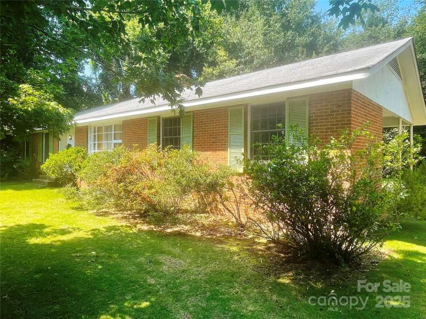 1834 Sharonwood Lane, Rock Hill, SC 29732.  MLS# CAR4275864, YatesRealty ID 28777. 