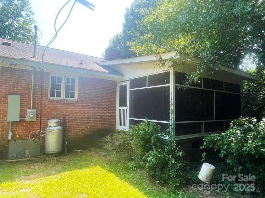 1834 Sharonwood Lane, Rock Hill, SC 29732.  MLS# CAR4275864, YatesRealty ID 28777. 