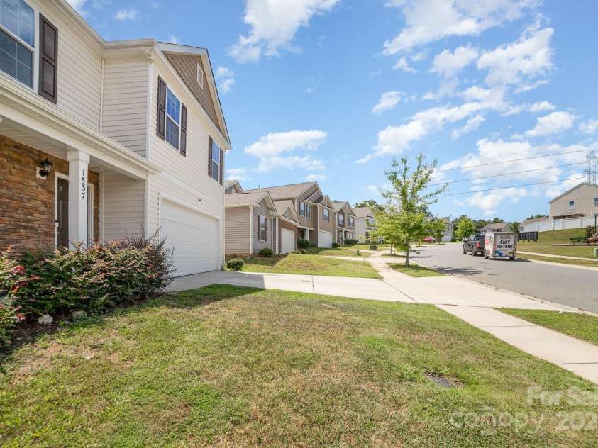 1537 Lilly Springs Place, Dallas, NC 28034.  MLS# CAR4281271, YatesRealty ID 28779. 