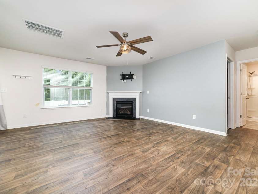 1537 Lilly Springs Place, Dallas, NC 28034.  MLS# CAR4281271, YatesRealty ID 28779. 