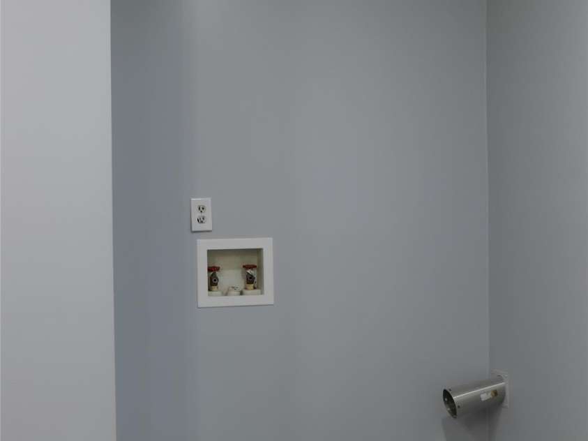 31655 Pinewood Drive, New London, NC 28127.  MLS# CAR4205536, YatesRealty ID 2878. Laundry area