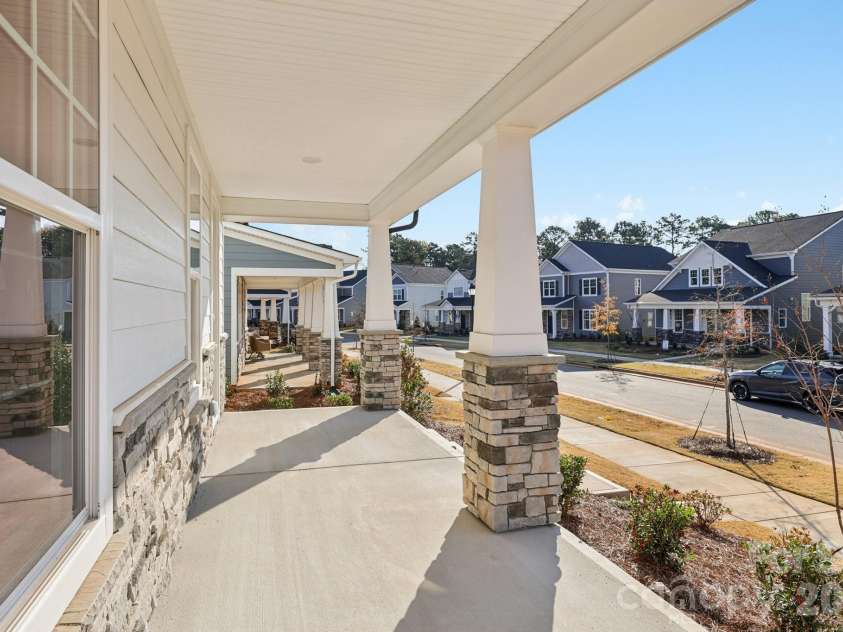 9612 Pointer Road, Huntersville, NC 28078.  MLS# CAR4251717, YatesRealty ID 2878. Photos are representational