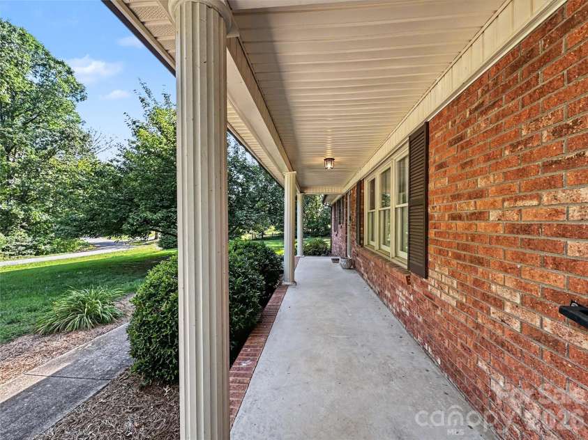 213 Bostian Lake Road, Statesville, NC 28677.  MLS# CAR4390171, YatesRealty ID 28780. 