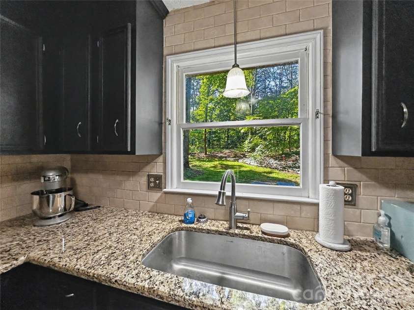 213 Bostian Lake Road, Statesville, NC 28677.  MLS# CAR4390171, YatesRealty ID 28780. 