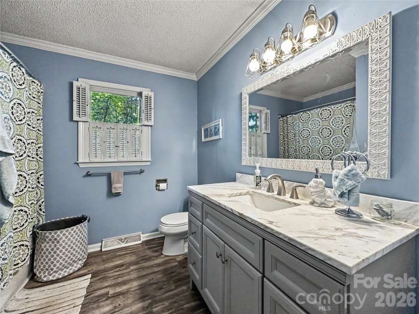 213 Bostian Lake Road, Statesville, NC 28677.  MLS# CAR4390171, YatesRealty ID 28780. 