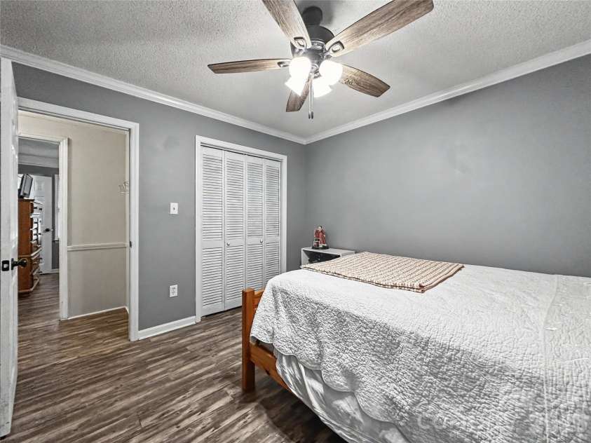 213 Bostian Lake Road, Statesville, NC 28677.  MLS# CAR4390171, YatesRealty ID 28780. 