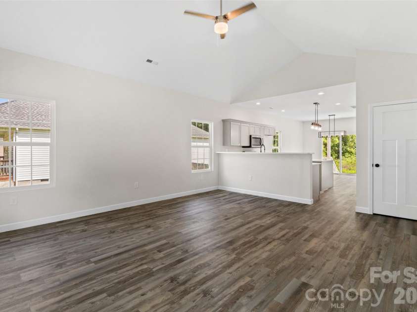 213 Sheffield Drive, York, SC 29745.  MLS# CAR4388327, YatesRealty ID 28782. 