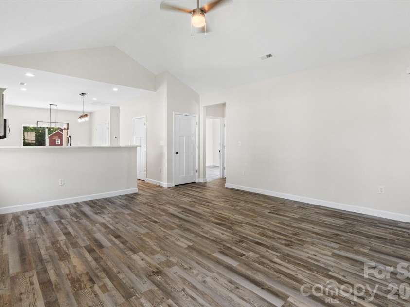 213 Sheffield Drive, York, SC 29745.  MLS# CAR4388327, YatesRealty ID 28782. 