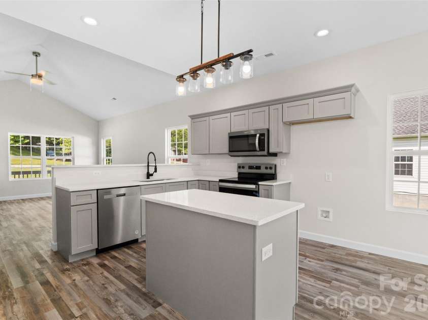 213 Sheffield Drive, York, SC 29745.  MLS# CAR4388327, YatesRealty ID 28782. 