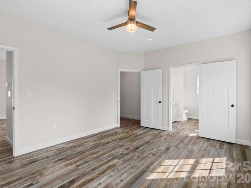 213 Sheffield Drive, York, SC 29745.  MLS# CAR4388327, YatesRealty ID 28782. 