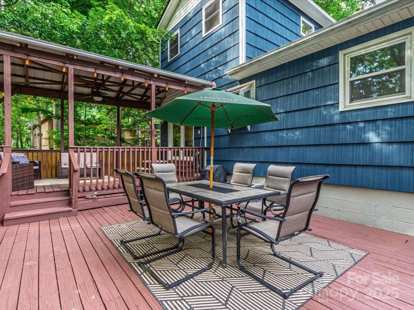 126 Locust Court, Arden, NC 28704.  MLS# CAR4298317, YatesRealty ID 28784. 