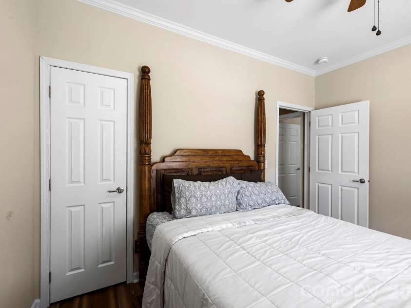 31 Enochs Way, Fletcher, NC 28732.  MLS# CAR4385930, YatesRealty ID 28784. 