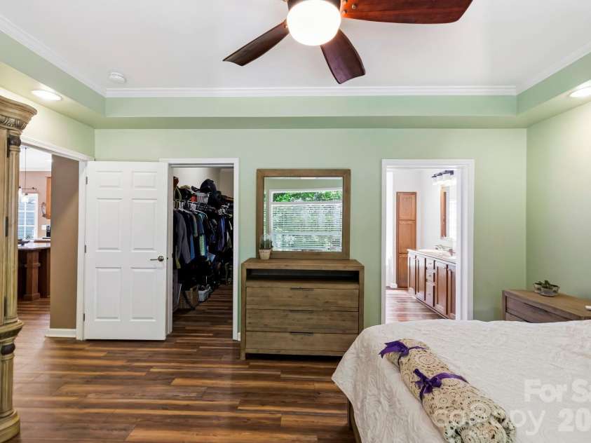 31 Enochs Way, Fletcher, NC 28732.  MLS# CAR4385930, YatesRealty ID 28784. 