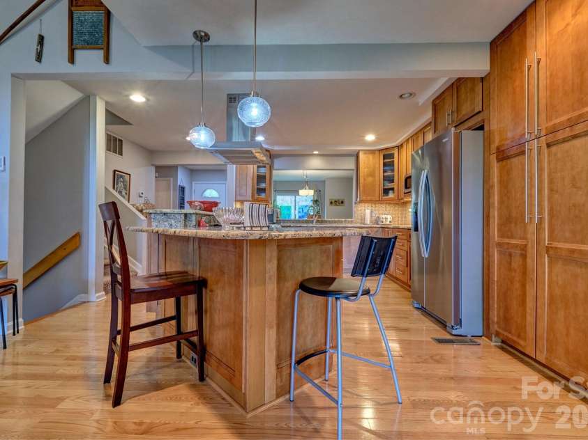 134 Pine Grove Circle, Lake Wylie, SC 29710.  MLS# CAR4374780, YatesRealty ID 28785. 