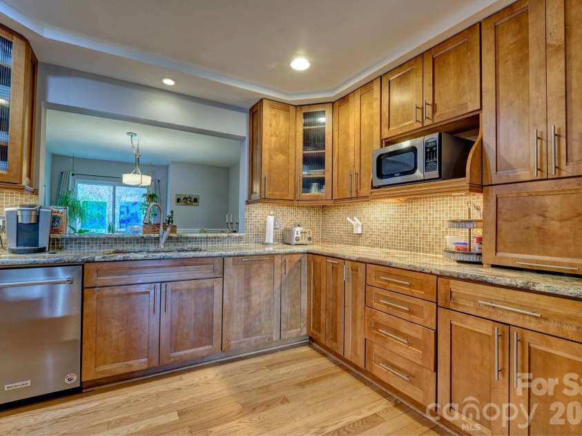 134 Pine Grove Circle, Lake Wylie, SC 29710.  MLS# CAR4374780, YatesRealty ID 28785. 