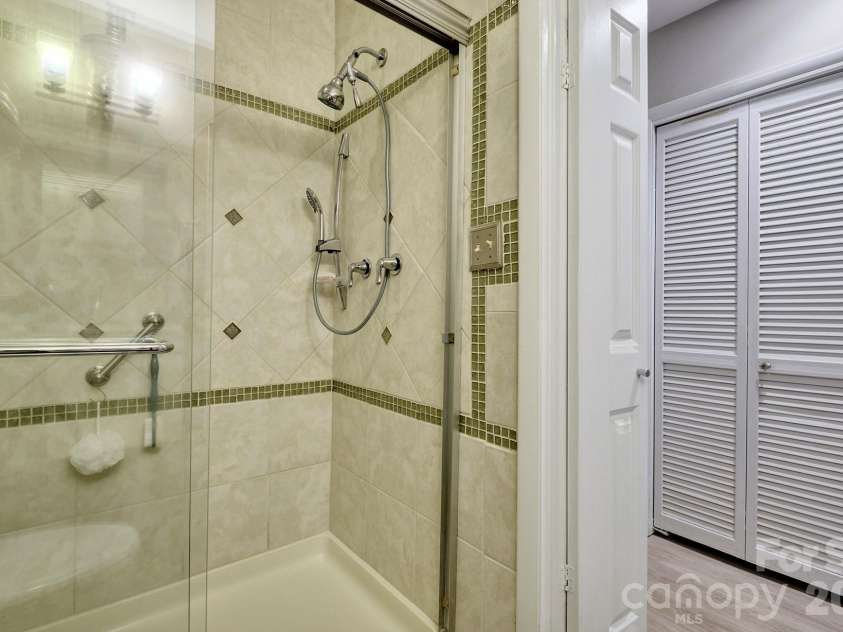 134 Pine Grove Circle, Lake Wylie, SC 29710.  MLS# CAR4374780, YatesRealty ID 28785. 