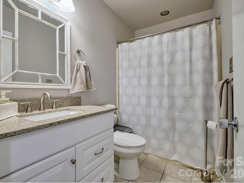 134 Pine Grove Circle, Lake Wylie, SC 29710.  MLS# CAR4374780, YatesRealty ID 28785. 