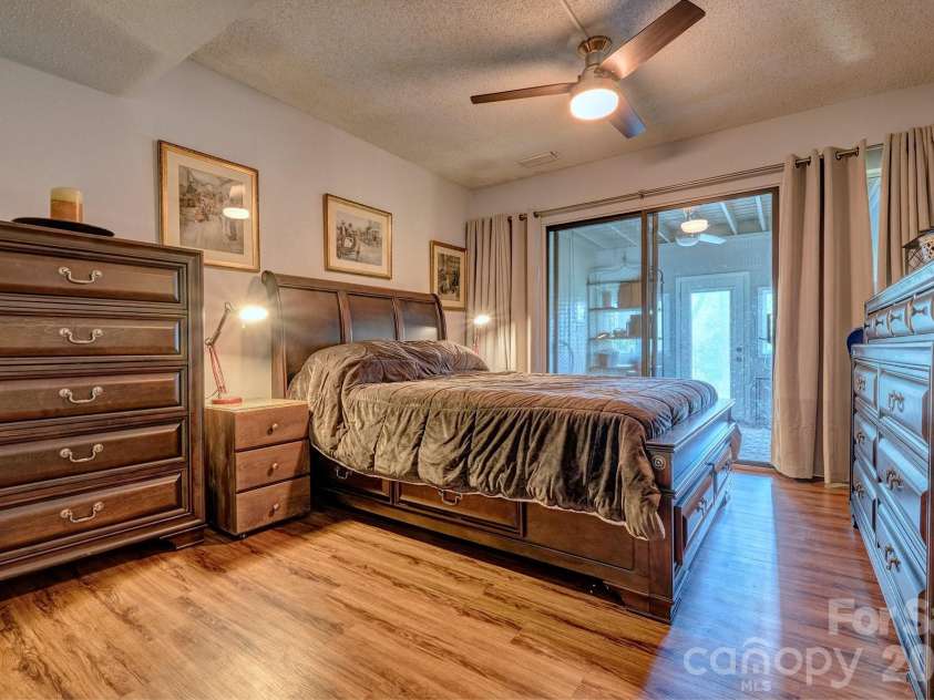 134 Pine Grove Circle, Lake Wylie, SC 29710.  MLS# CAR4374780, YatesRealty ID 28785. 