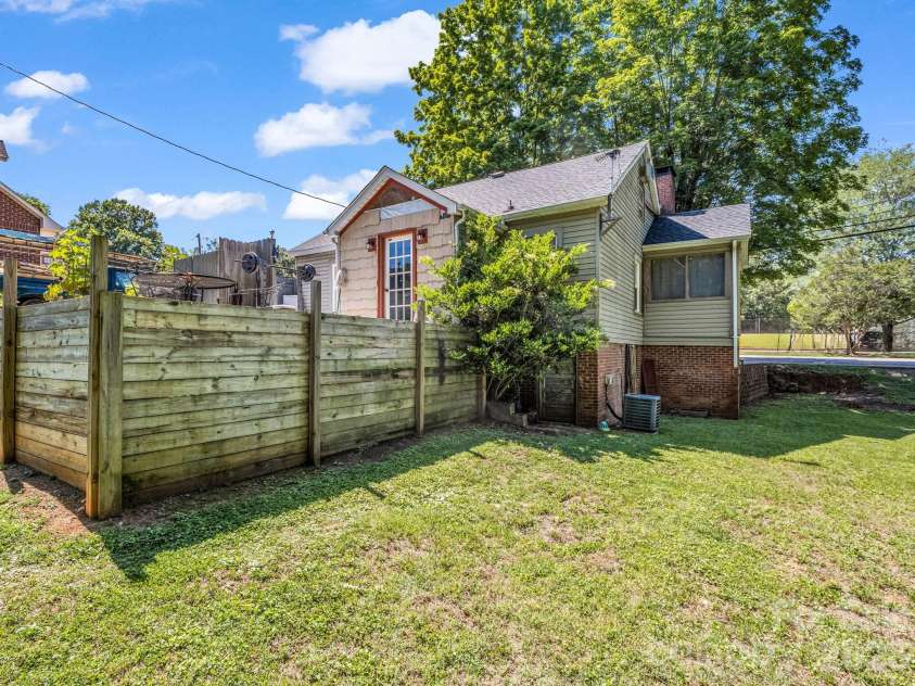 173 Maple Street, Rutherfordton, NC 28139.  MLS# CAR4382793, YatesRealty ID 28786. 