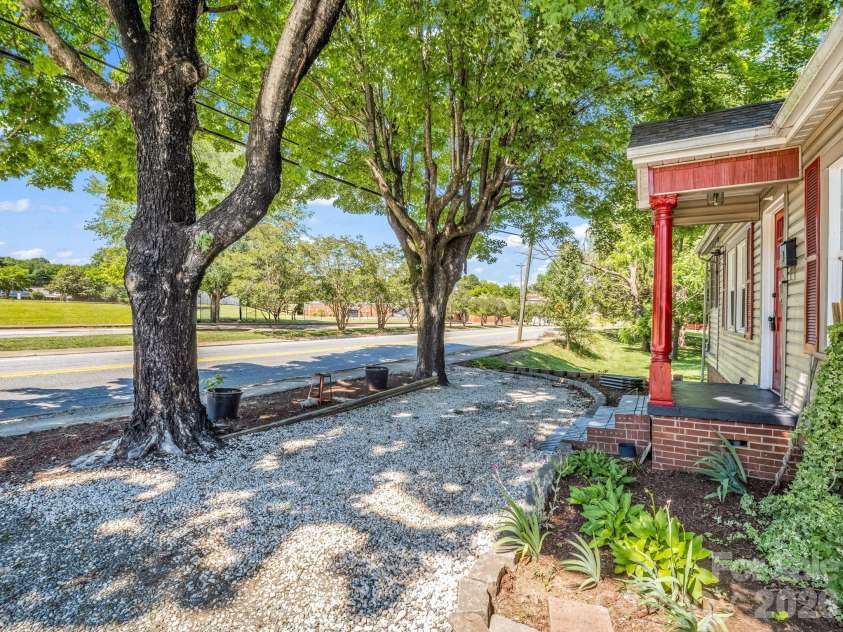 173 Maple Street, Rutherfordton, NC 28139.  MLS# CAR4382793, YatesRealty ID 28786. 
